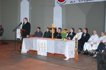 Foto - Caminha Pela Vida reúne mais de 300 pessoas na Praça