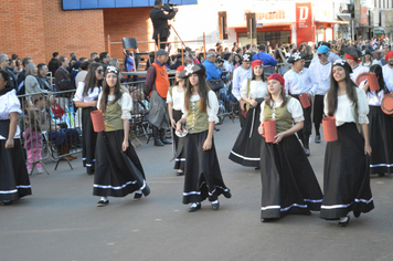 Foto - 12º Desfile Étnico-Cultural Arte e Folclore