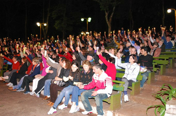 Foto - Caminha Pela Vida reúne mais de 300 pessoas na Praça