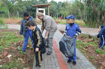Foto - Ação escoteiros - Parque da Pedreira