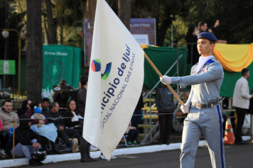 Foto - Desfile Cívico-Militar de Ijuí 2025