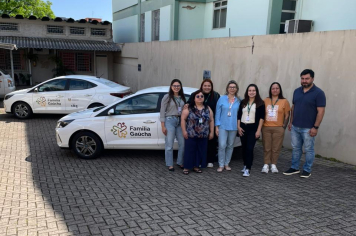 Secretaria de Desenvolvimento Social recebe novos agentes e veículos do Programa Família Gaúcha em Ijuí