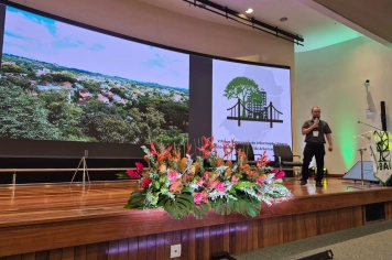Gestão de Arborização Urbana de Ijuí é apresentada em Fórum Catarinense