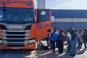 Estudantes da rede municipal participam do projeto Motorista do Futuro