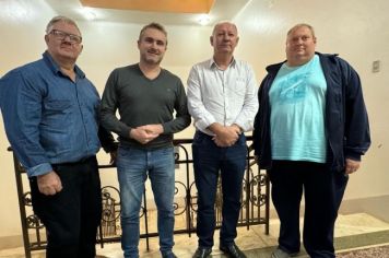 Ijuí e Ajuricaba se unem para reconstruir ponte que foi levada pela enxurrada