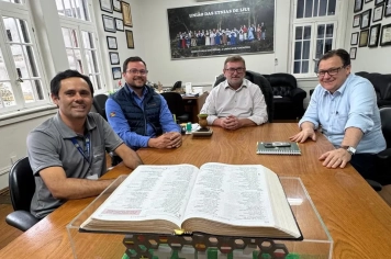 Vice-prefeito Barriquello recebe secretário-executivo do SIndilat