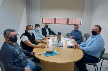 Pela saúde dos dois!