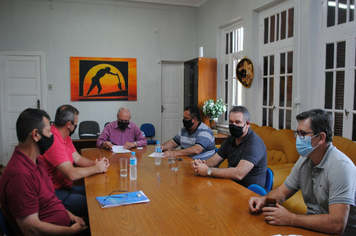 Prefeito Valdir Heck assina ordem de serviço para pavimentação asfáltica 