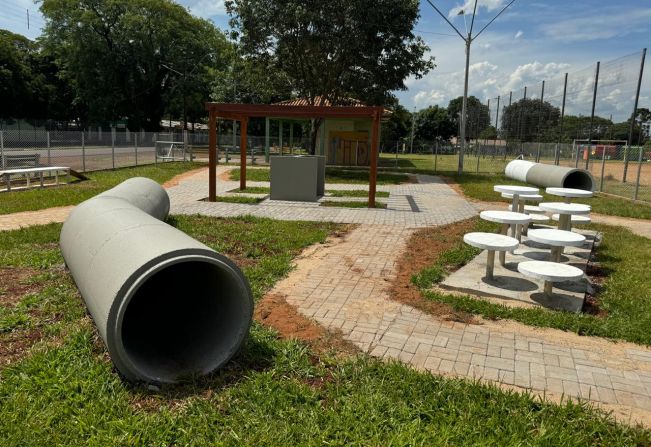 Governo Municipal avança na construção da Praça Pet 