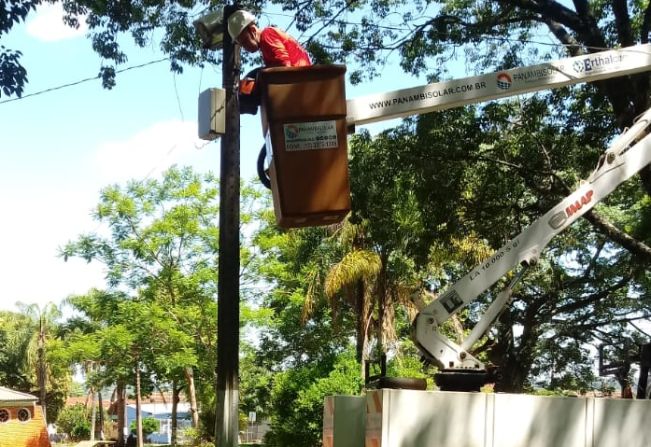 Praça do bairro Modelo recebe melhorias 