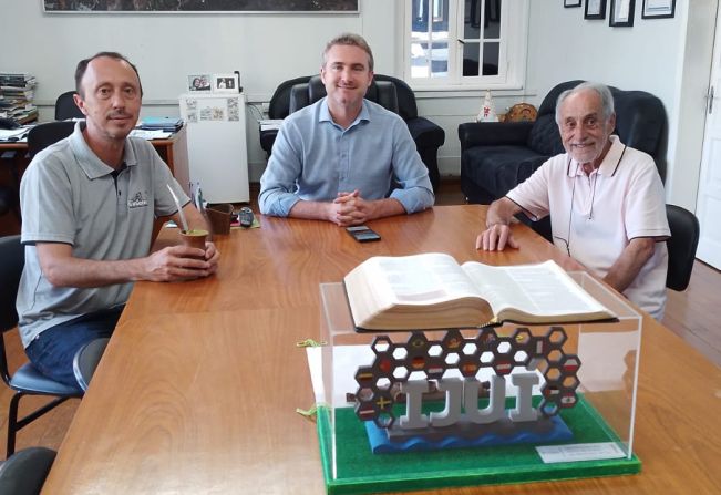 Poder Executivo recebe empresários