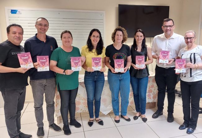 Smed lança o livro Brincadeiras e Jogos