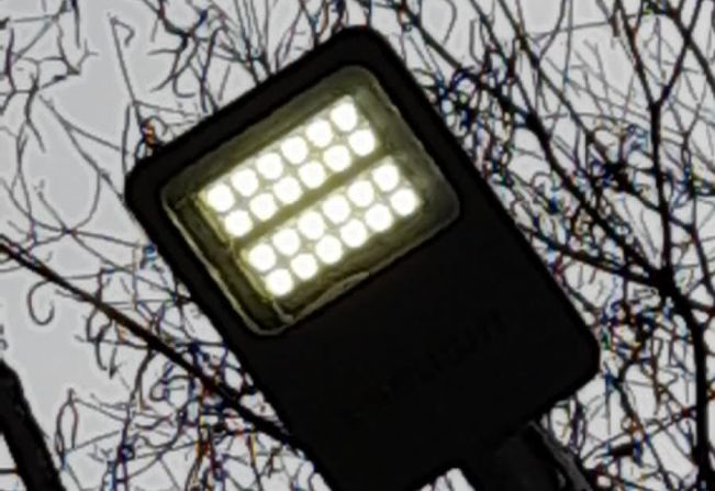 LEDs chegam no Bairro Modelo!