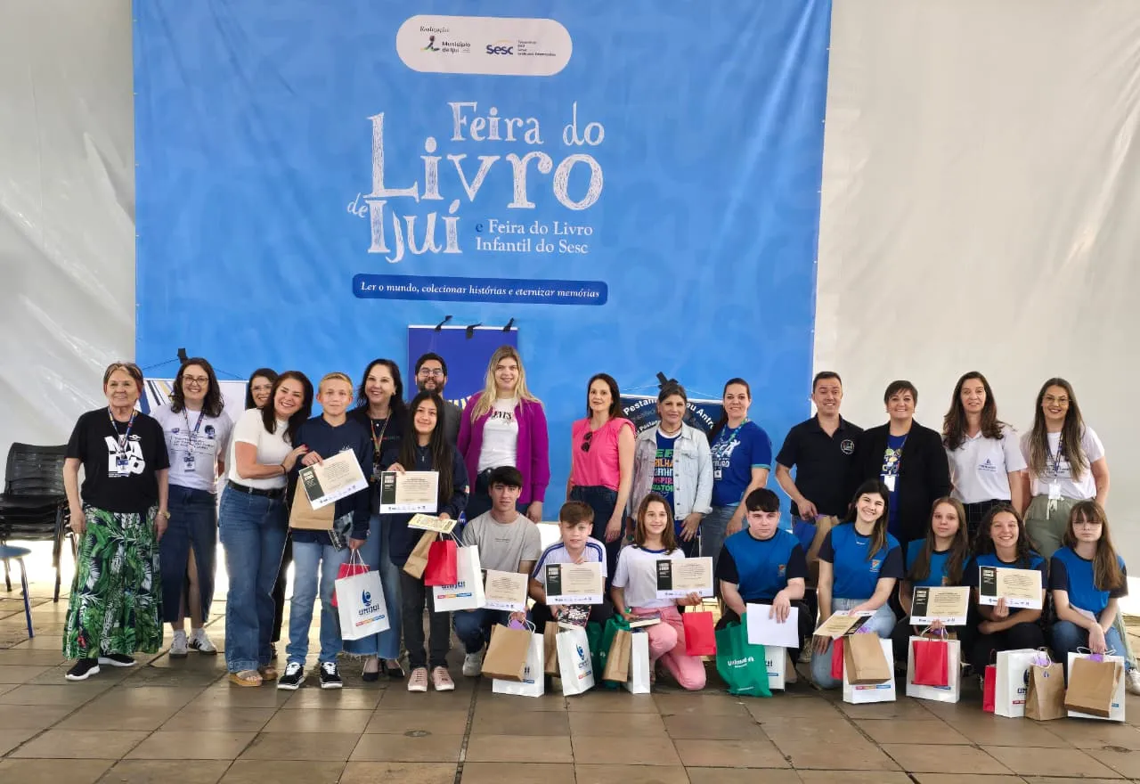 Estudantes do IMEAB são premiados em Concurso de Redação