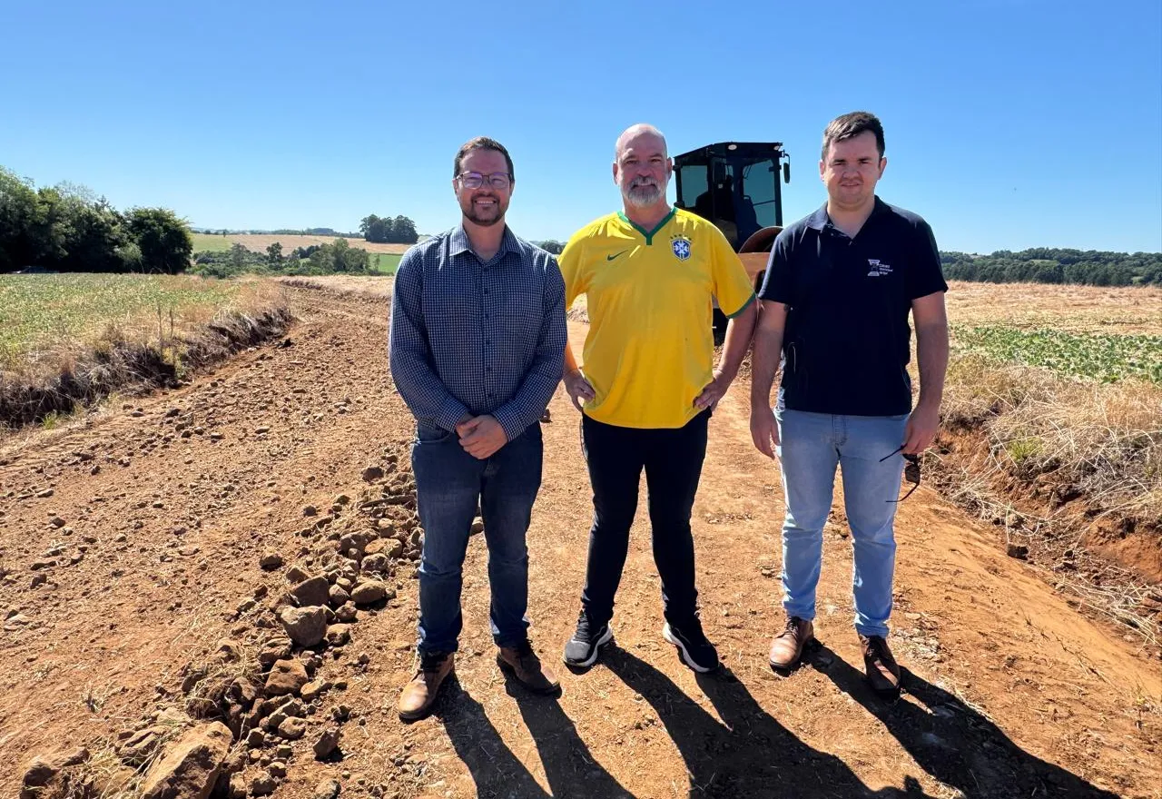 Itaí recebe equipe do Cronograma Rural