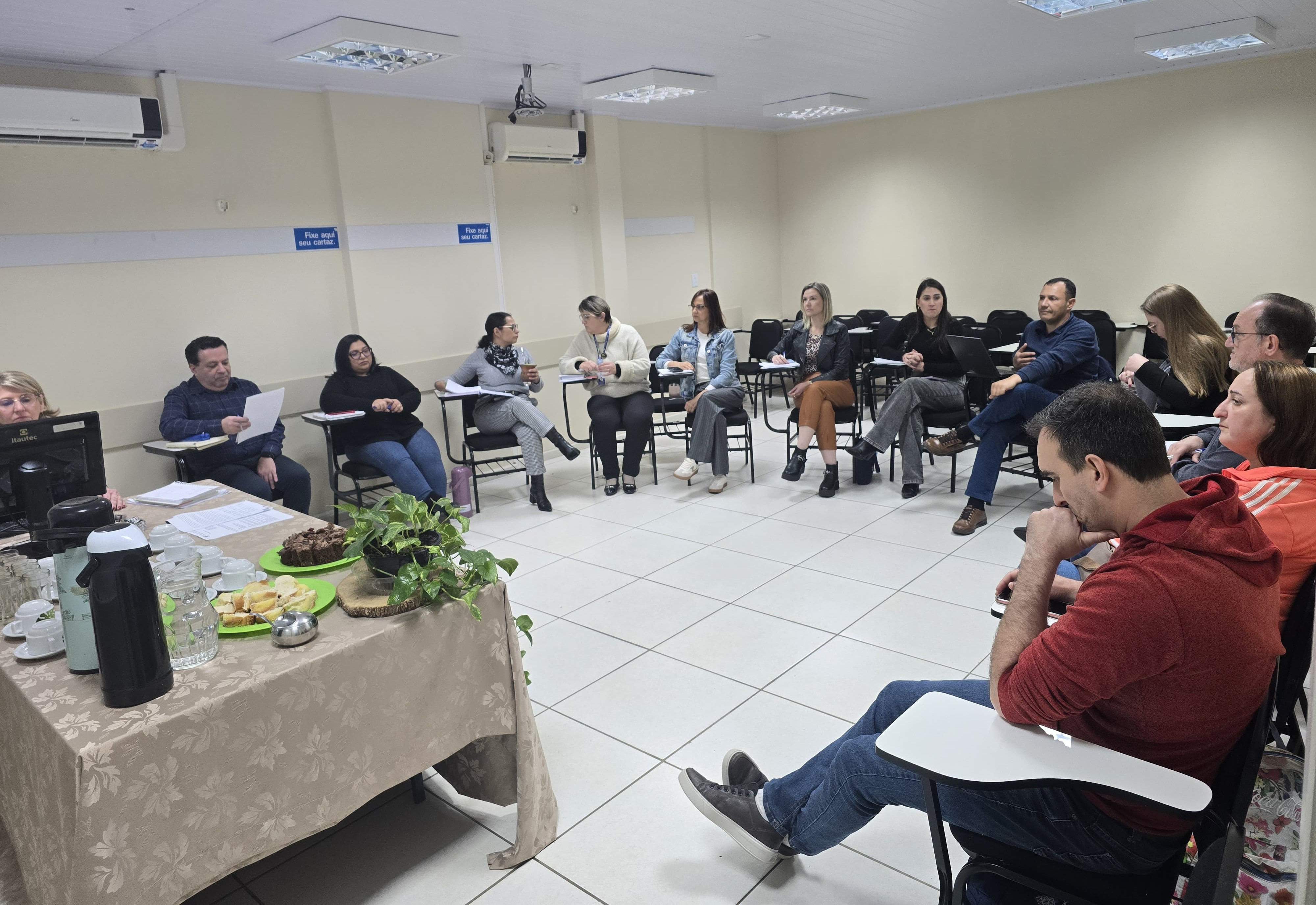 Reunião na SMED debate a elaboração do PAR 2025–2028