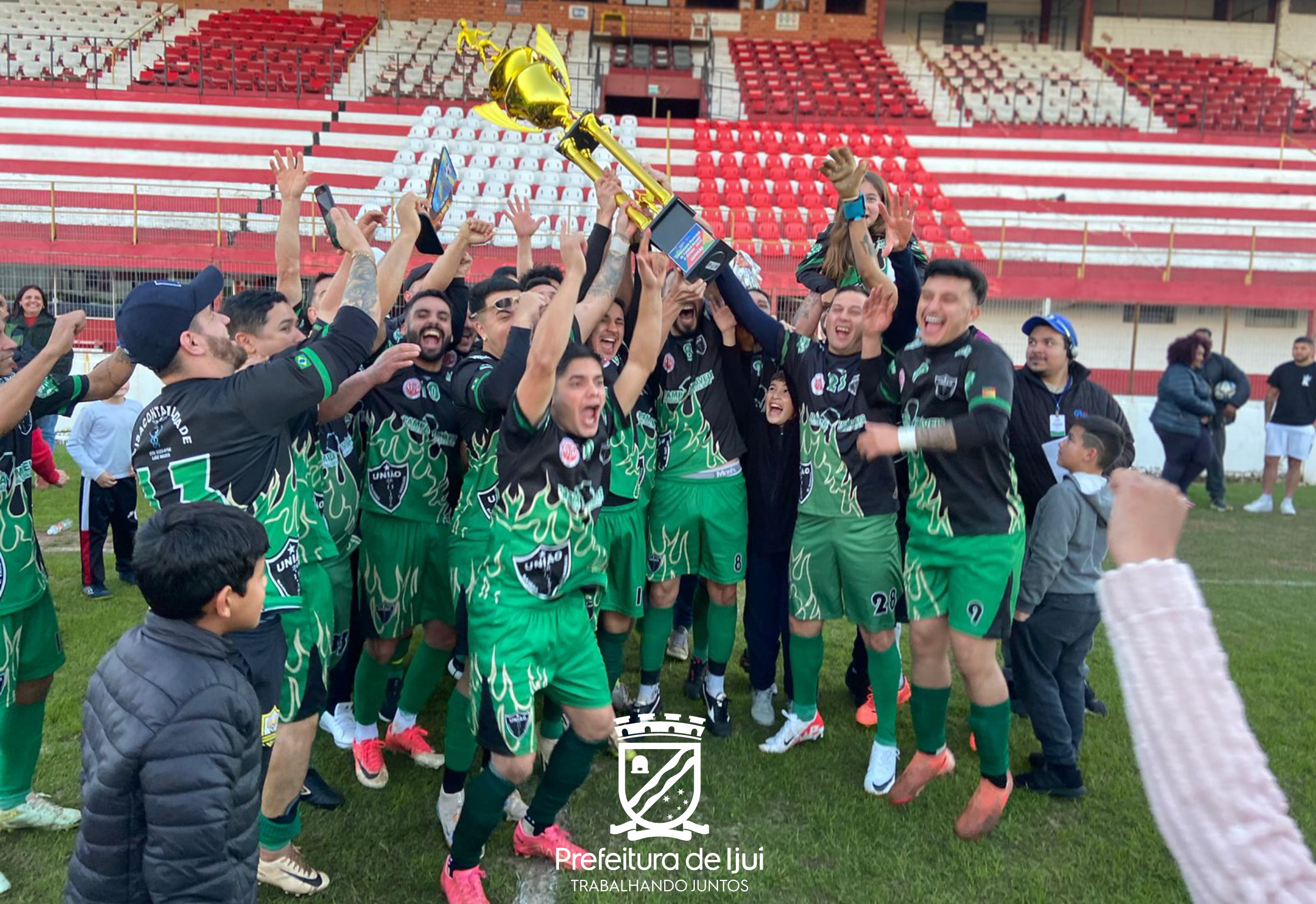 União é campeão da 2ª Divisão Municipal