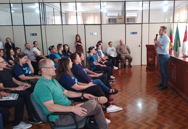 Contratação de Instrutores Cívico-Militares é oficializada pelo Município