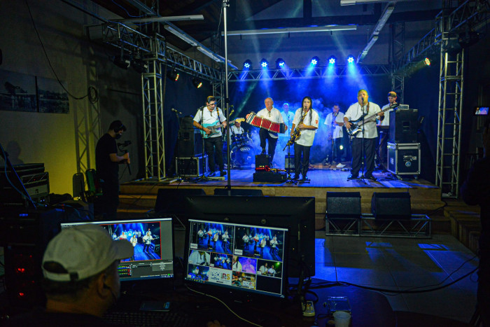 Primeira live do projeto Música Solidária atrai grande público nas plataformas digitais