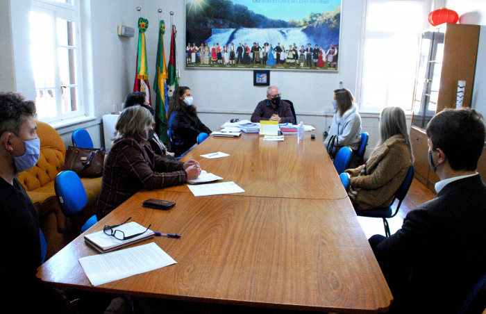 Mudanças no Programa Família Acolhedora são debatidas