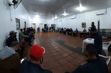 65 reuniões!