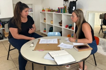 Escolas municipais promovem conversas com famílias do berçário e maternal