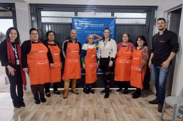 Curso de técnicas básicas de produção de marmitas iniciou hoje