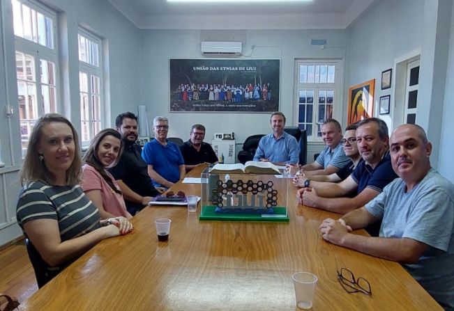 Prefeito Cossetin assina ordem de serviço para mais uma grande obra em Ijuí