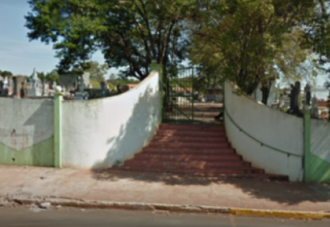 Portões Cemitério!