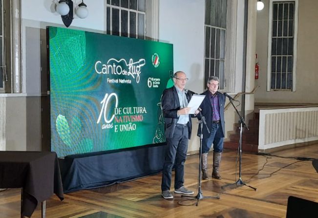 Quem canta…