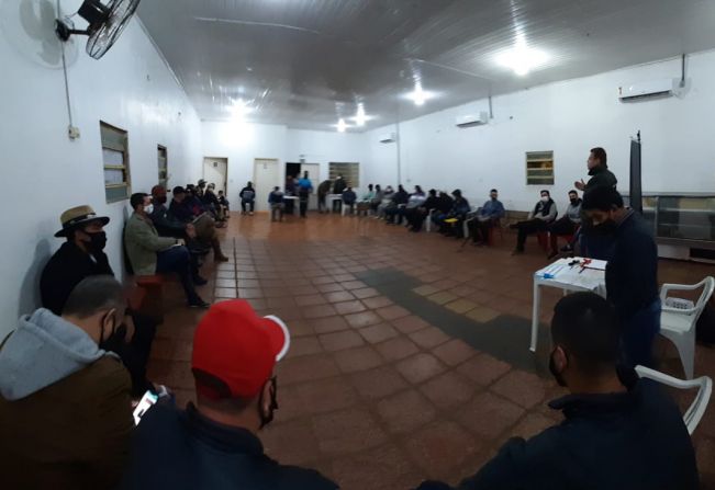 65 reuniões!
