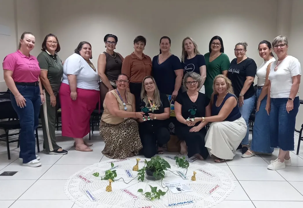 Reunião planeja ações do Projeto Formigar-se para escolas da Rede Municipal