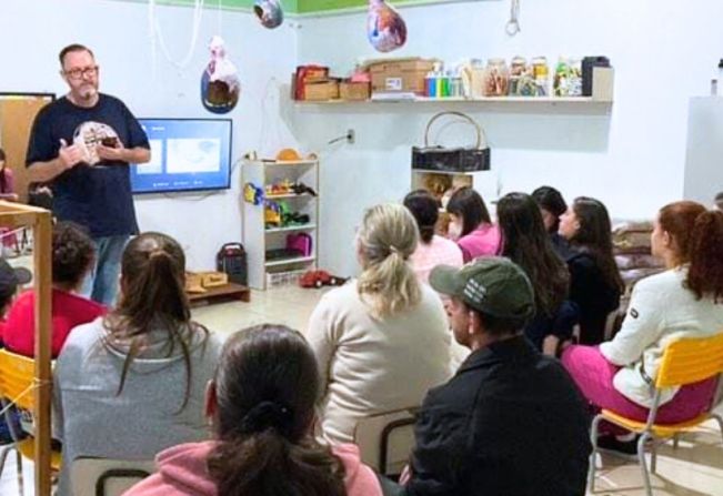 O Governo Municipal, através da Secretaria de Saúde, realiza as atividades do Programa Saúde na Escola (PSE)