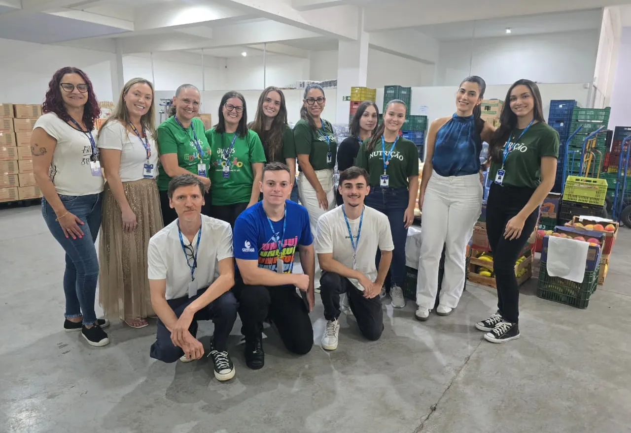 Estudantes de Nutrição da Unijuí visitam Centro de Distribuição de Alimentação Escolar de Ijuí