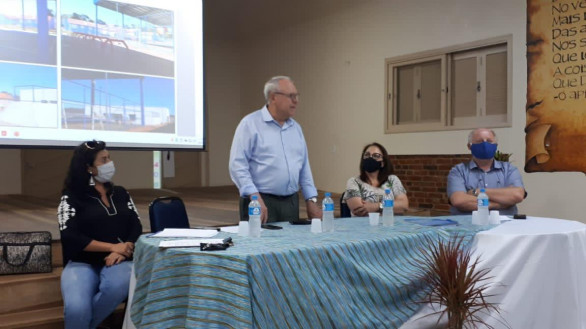 Executivo realiza entrega das portarias que formalizam a gestão da Estação Cidadania, Cultura e Esporte Parque da Pedreira